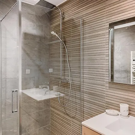 Luxe 12 Pers Pied Des Pistes Avec Jacuzzi Et Parking - Fr-1-416-229 Fontcouverte-la-Toussuire